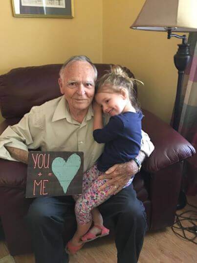 inspiringlife.pt - Menina vira melhor amiga de idoso e cura-o da depressão