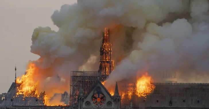 inspiringlife.pt - Bilionários doarão 300 milhões para reconstruir a Catedral de Notre-Dame