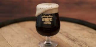 Hershey’s lançou cerveja de chocolate e já está a venda