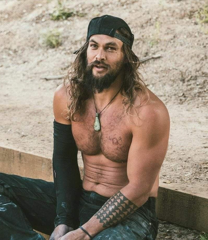 inspiringlife.pt - Jason Momoa foi escolhido como o "Homem do Ano" pela revista GQ