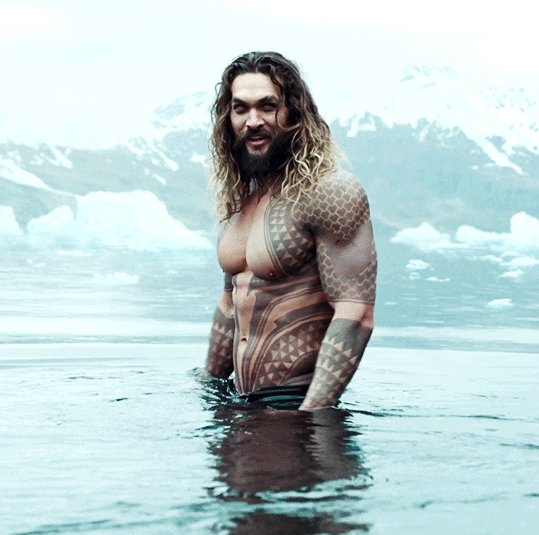 inspiringlife.pt - Jason Momoa foi escolhido como o "Homem do Ano" pela revista GQ