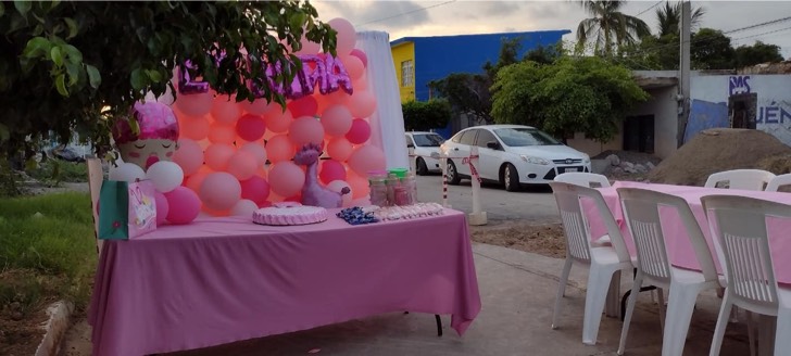 inspiringlife.pt - Mãe faz chá de bebé e ninguém apareceu no local